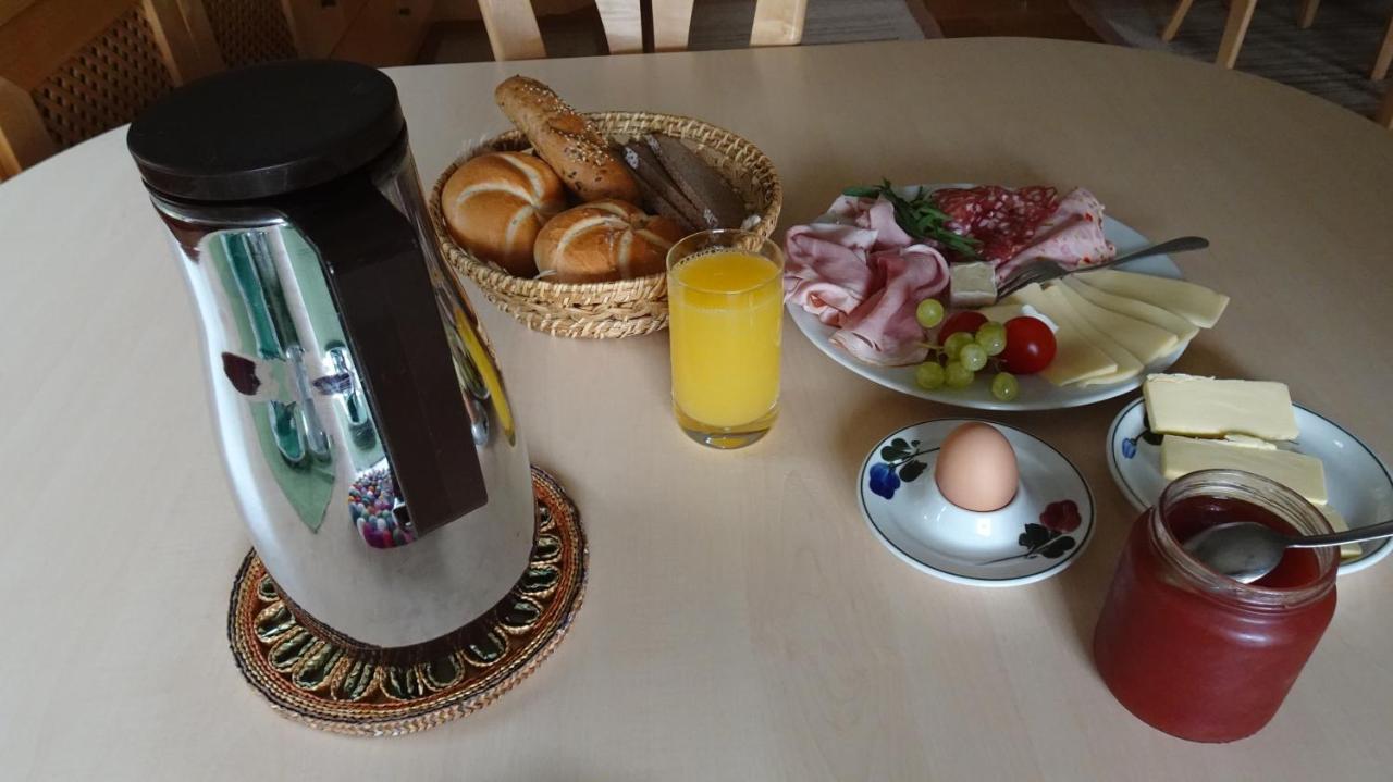Ferienhaus Enzi Weissbriach Esterno foto