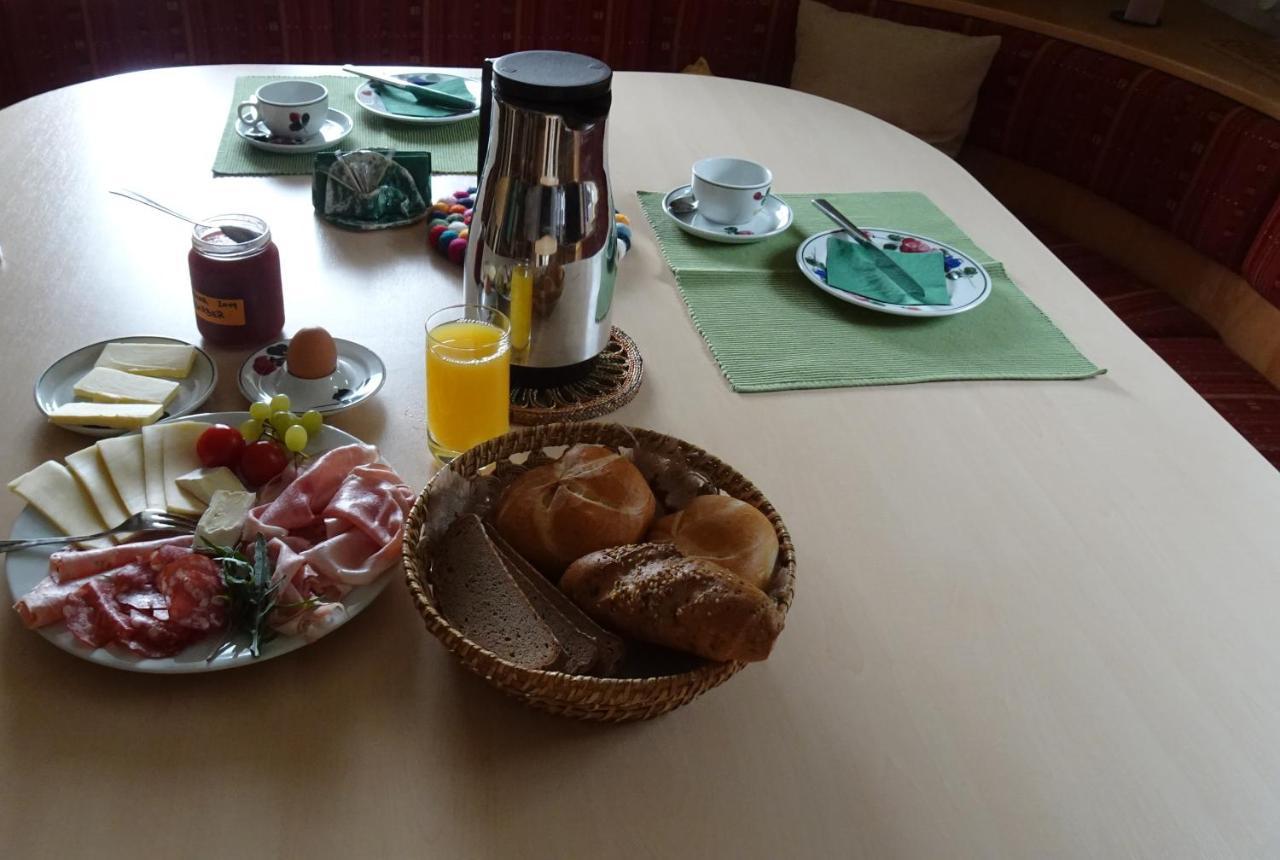 Ferienhaus Enzi Weissbriach Esterno foto
