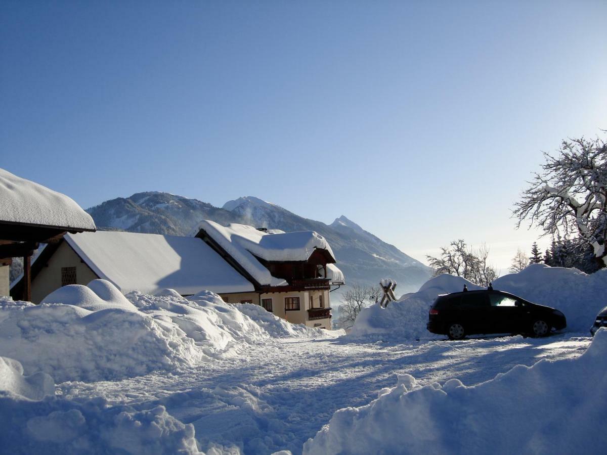 Ferienhaus Enzi Weissbriach Esterno foto