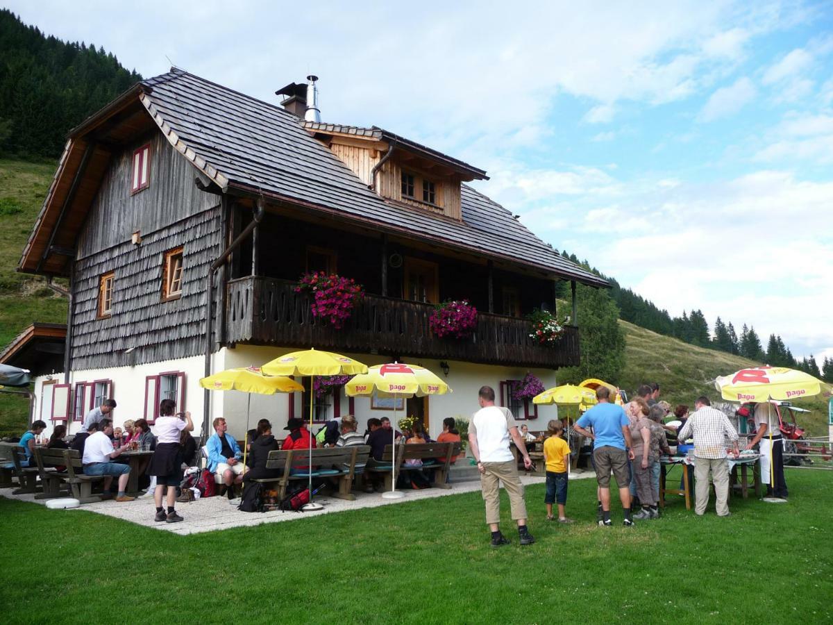 Ferienhaus Enzi Weissbriach Esterno foto
