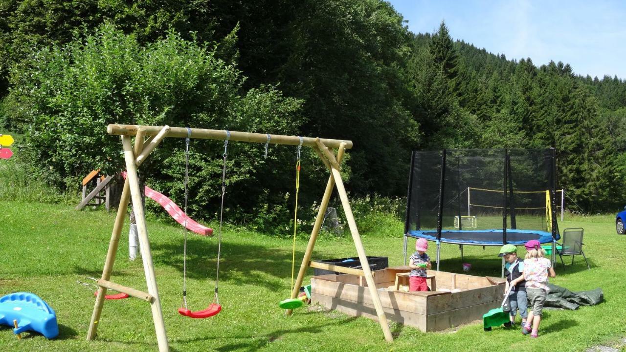Ferienhaus Enzi Weissbriach Esterno foto