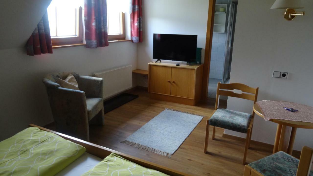 Ferienhaus Enzi Weissbriach Esterno foto
